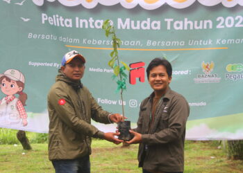 Kemah Relawan Pelita Intan Muda di Hutan Pakawa Bandung Gelar Penghijauan dengan Menanam Pohon di Sekitar Lokasi Kegiatan
